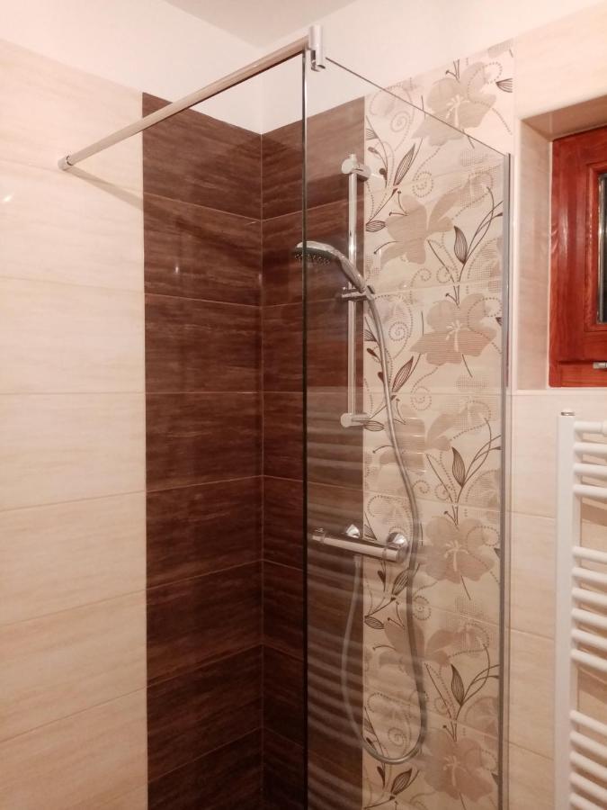 Eva Vendeghaz Villa ตาตา ภายนอก รูปภาพ